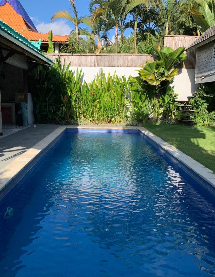 Desa Naga Villa Canggu  Exterior photo